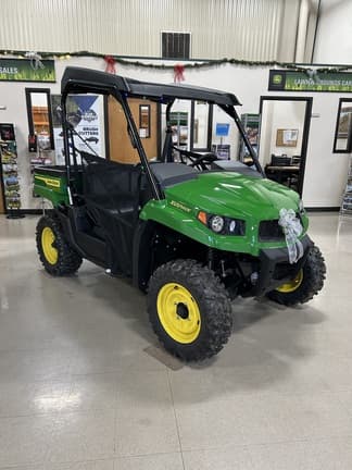 Image of John Deere XUV 560E equipment image 4