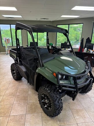 2025 John Deere XUV 590M Equipment Image0