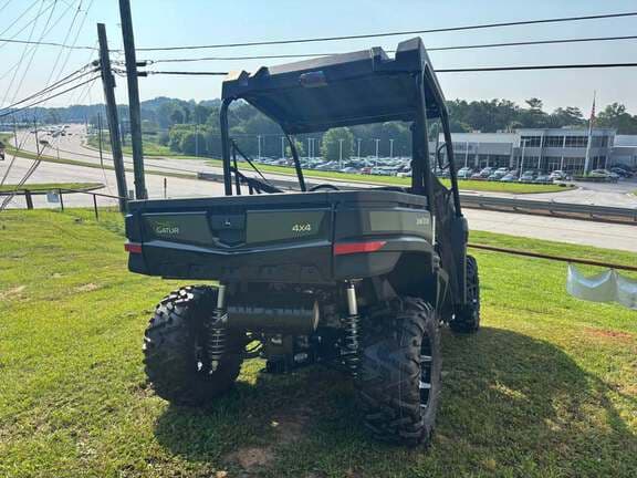 Image of John Deere XUV 590M equipment image 3