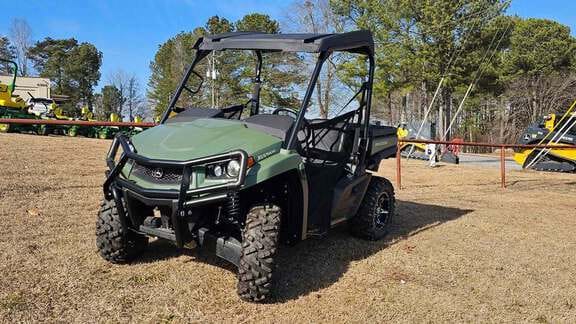 2025 John Deere XUV 590M Equipment Image0