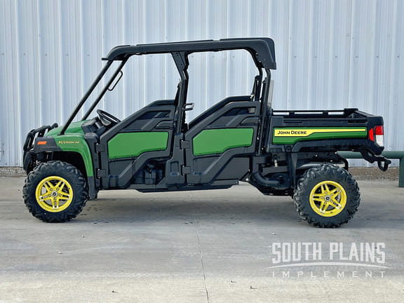 2025 John Deere XUV 825M S4 Equipment Image0