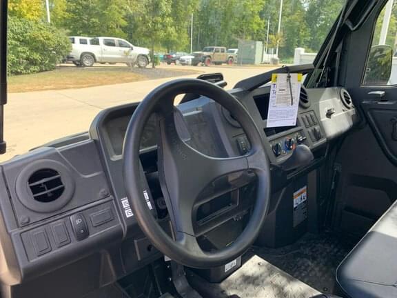 Image of John Deere XUV 845M equipment image 1