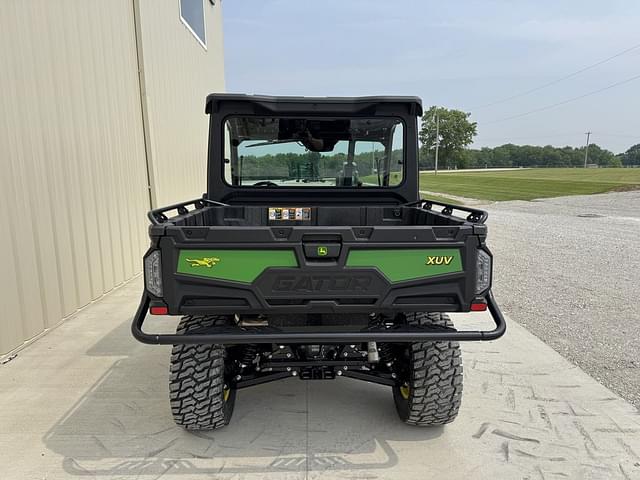 Image of John Deere XUV 845M equipment image 3