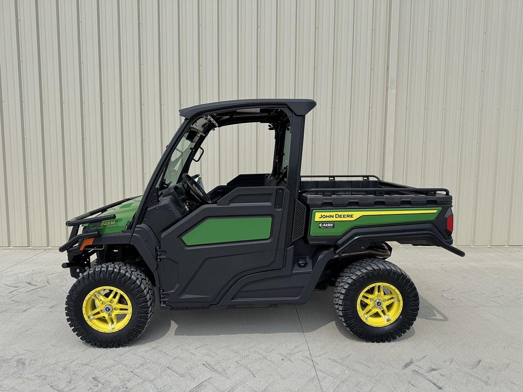 Image of John Deere XUV 845M Primary image