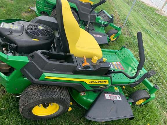 Image of John Deere Z315E equipment image 1