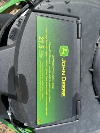 Image of John Deere Z320M equipment image 4