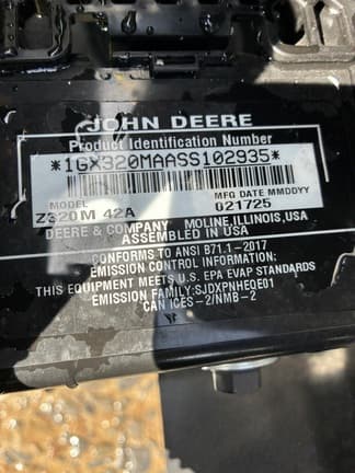 Image of John Deere Z320M equipment image 1