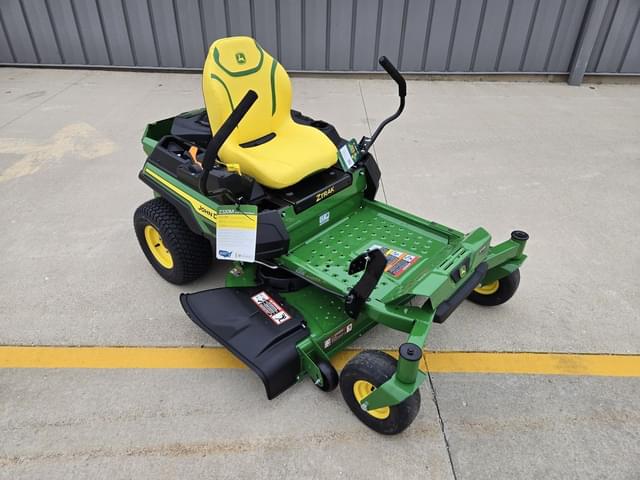 Image of John Deere Z320M equipment image 1