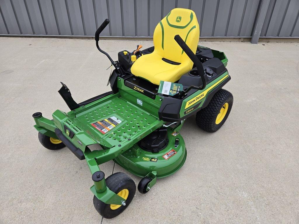 Image of John Deere Z320M Primary image