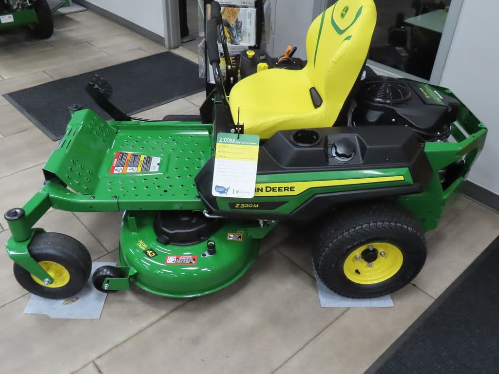 Image of John Deere Z320M Image 1