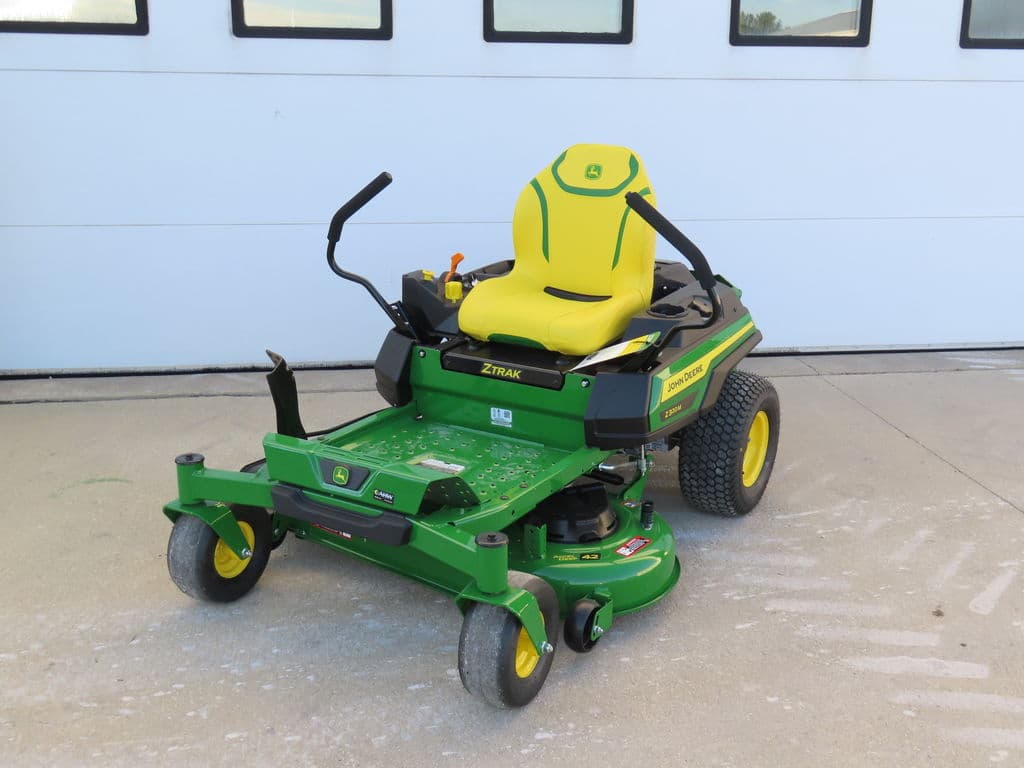 Image of John Deere Z320M Primary image