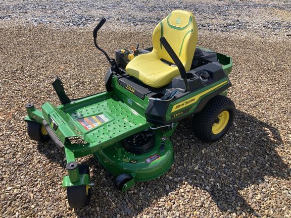 Image of John Deere Z320M equipment image 3