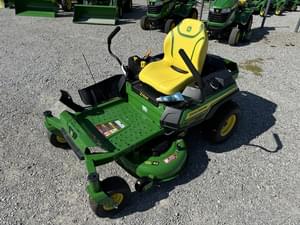 2025 John Deere Z320M Image