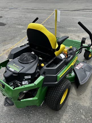 Image of John Deere Z320M equipment image 3