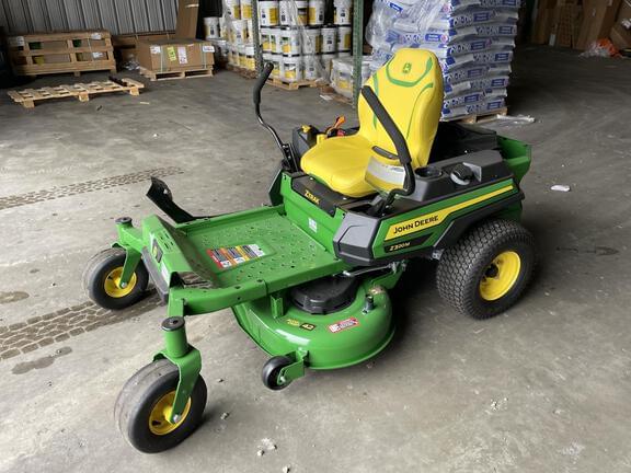 Image of John Deere Z320M equipment image 2