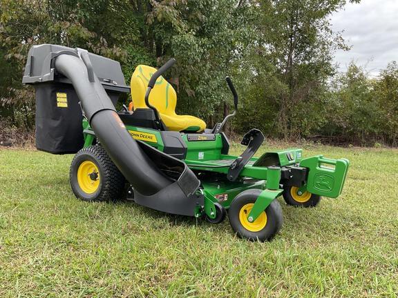 Image of John Deere Z320M equipment image 3