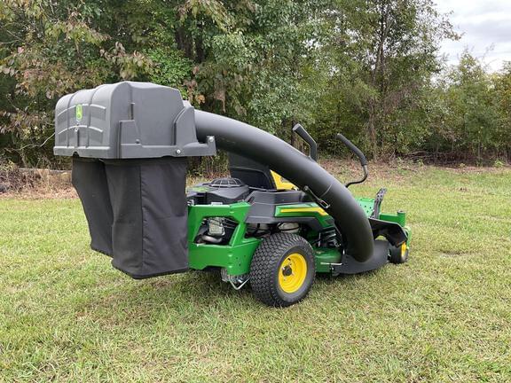 Image of John Deere Z320M equipment image 1
