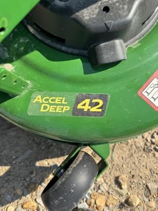 Image of John Deere Z320M equipment image 3