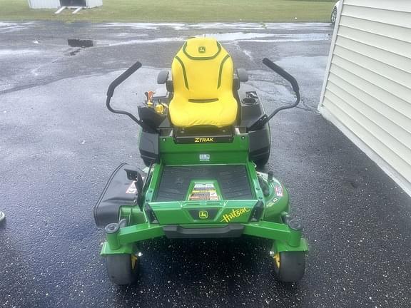 Image of John Deere Z320R equipment image 4