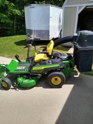 Image of John Deere Z320R Image 1