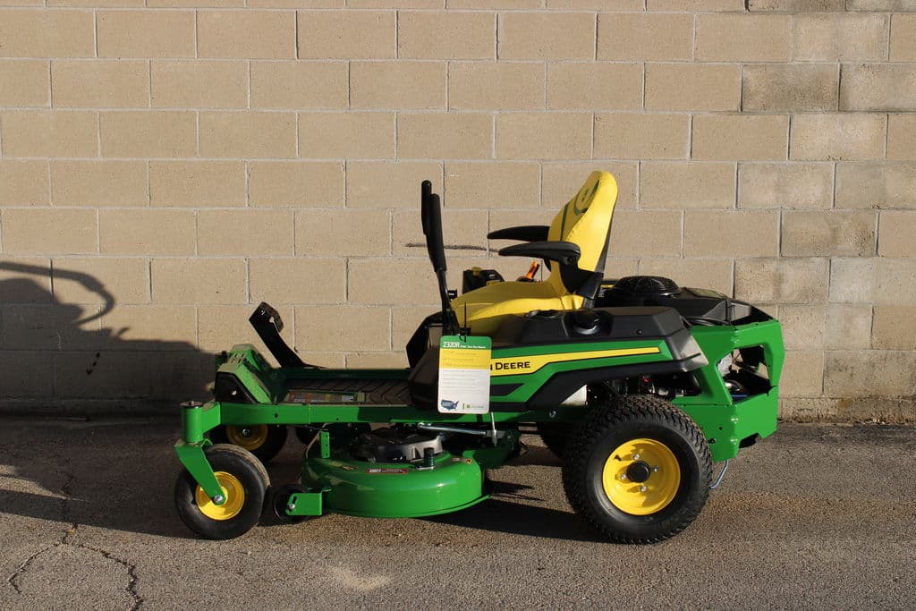 Image of John Deere Z320R Primary image