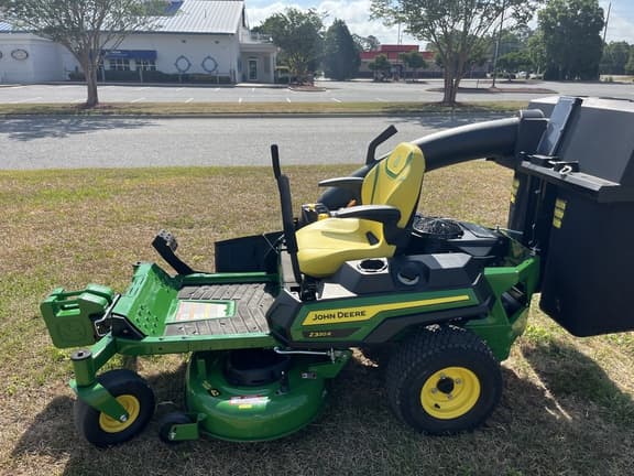 Image of John Deere Z320R equipment image 1