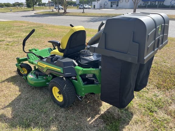 Image of John Deere Z320R equipment image 3