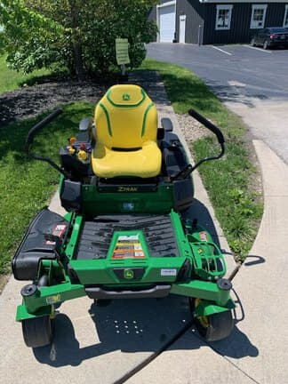 Image of John Deere Z320R equipment image 4