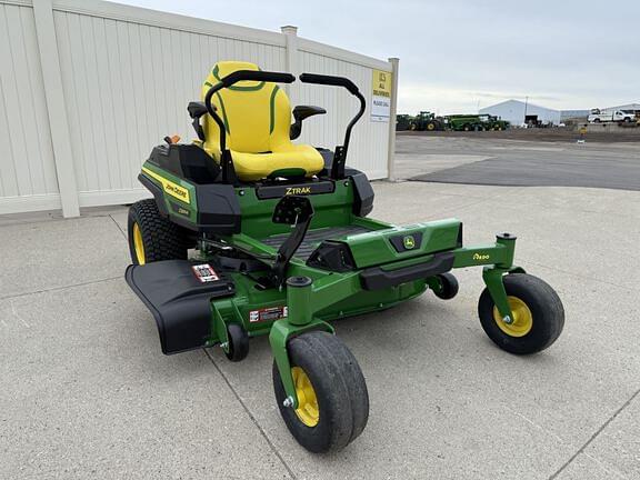 Image of John Deere Z320R equipment image 2