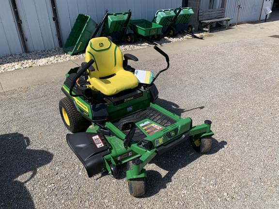 Image of John Deere Z320R equipment image 4