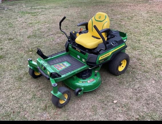 Image of John Deere Z320R equipment image 1