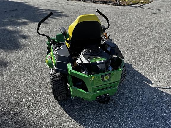 Image of John Deere Z320R equipment image 4