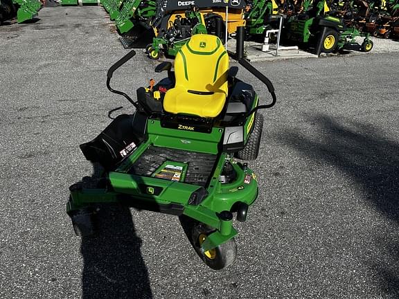 Image of John Deere Z320R equipment image 2