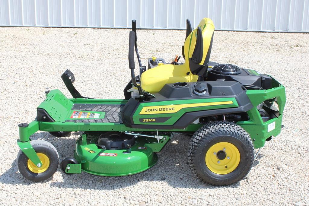 Image of John Deere Z320R Image 0