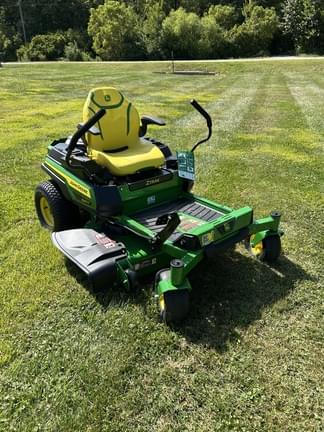 Image of John Deere Z320R equipment image 1