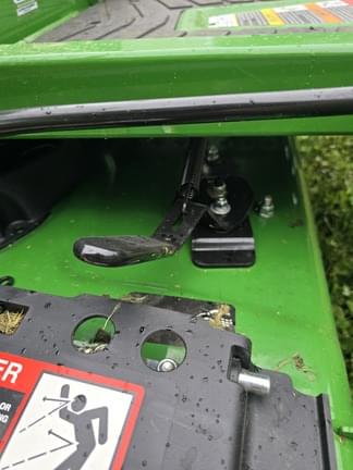 Image of John Deere Z320R Primary image