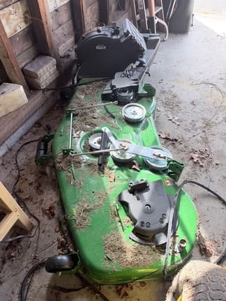 Image of John Deere Z325E equipment image 4