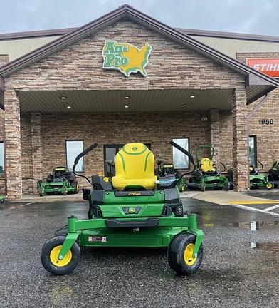 Image of John Deere Z325E equipment image 1