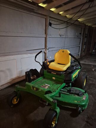 2025 John Deere Z325E Equipment Image0