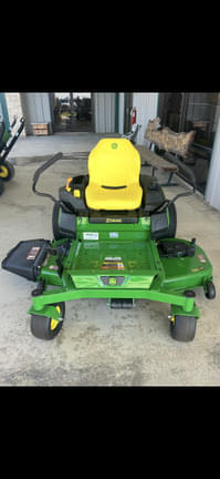 Image of John Deere Z325E equipment image 2