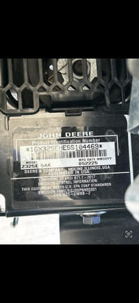 Image of John Deere Z325E equipment image 4