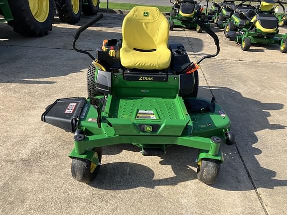 Image of John Deere Z325E equipment image 4
