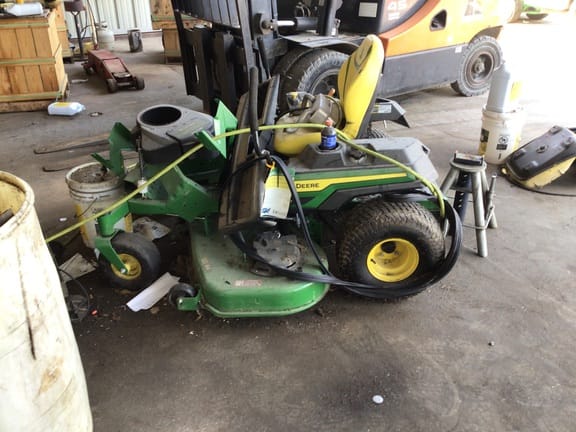 2025 John Deere Z330M Equipment Image0