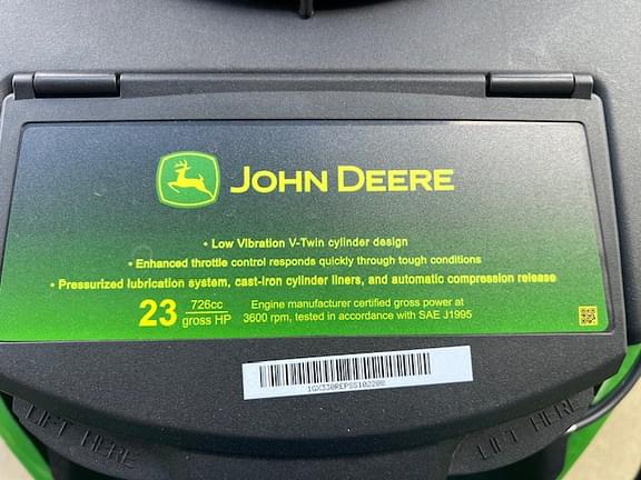 Image of John Deere Z330M equipment image 4