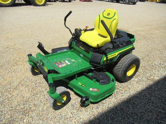 Image of John Deere Z330M equipment image 3