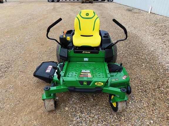 Image of John Deere Z330M equipment image 1
