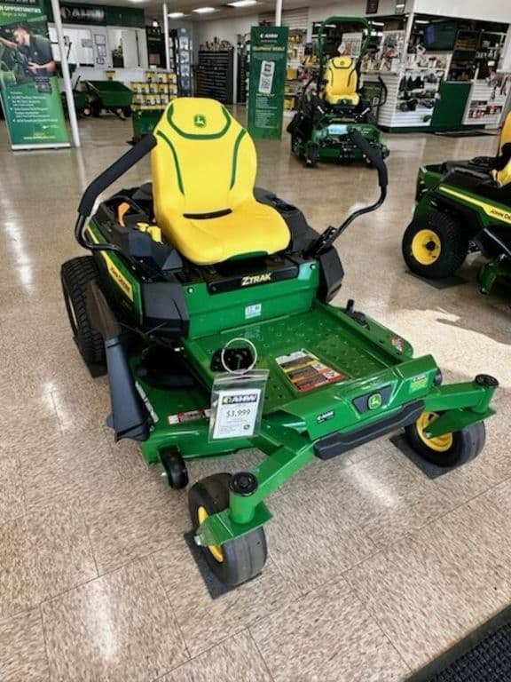 Image of John Deere Z330M Image 1