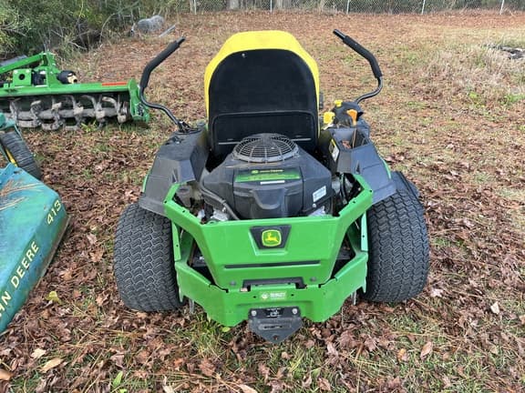Image of John Deere Z330M equipment image 1