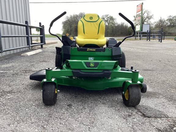 Image of John Deere Z330M equipment image 2