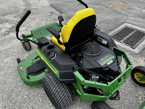 Image of John Deere Z330R equipment image 4